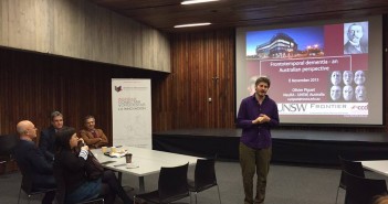 El Dr. Agustín Ibáñez dando la bienvenida a los asistentes.