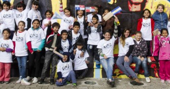Buenos Aires, 12 de abril de 2014 - Hijos de la Patria Grande es un programa orientado a construir un espacio de creación artística que fortalezca el vínculo de nuestras niños con su pertenencia a la Patria Grande. Esta iniciativa tiene como objetivo inculcar y fortalecer el desarrollo de experiencias artísticas que recuperen la diversidad de historias, costumbre, orígenes y culturas que cada uno de nuestros niños y niñas recibe en esta etapa ( niños/as de 6 a 12 años). El encuentro se lleva a cabo en la Casa Patria Grande (Carlos Pellegrini 1285). Fotos: Romina Santarelli / Secretaría de Cultura de la Presidencia de la Nación.
