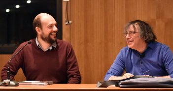 Decano de la Facultad de Psicología, Antonio Stecher, junto al Profesor Danilo Martuccelli, académico de la Universidad Paris Descartes.