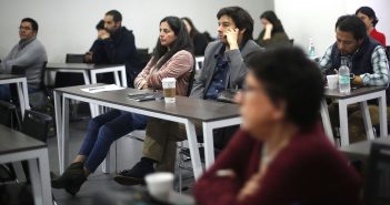 Académicos, estudiantes y publico interesado asistente a este Sexto Simposio