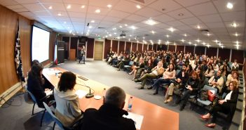 Variados expertos en salud mental infanto-juvenil expusieron en esta primera jornada organizada por la Clínica Psicológica UDP