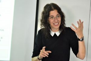 Dra. Adriana Kaulino, académica e investigadora de la Facultad de Psicología UDP